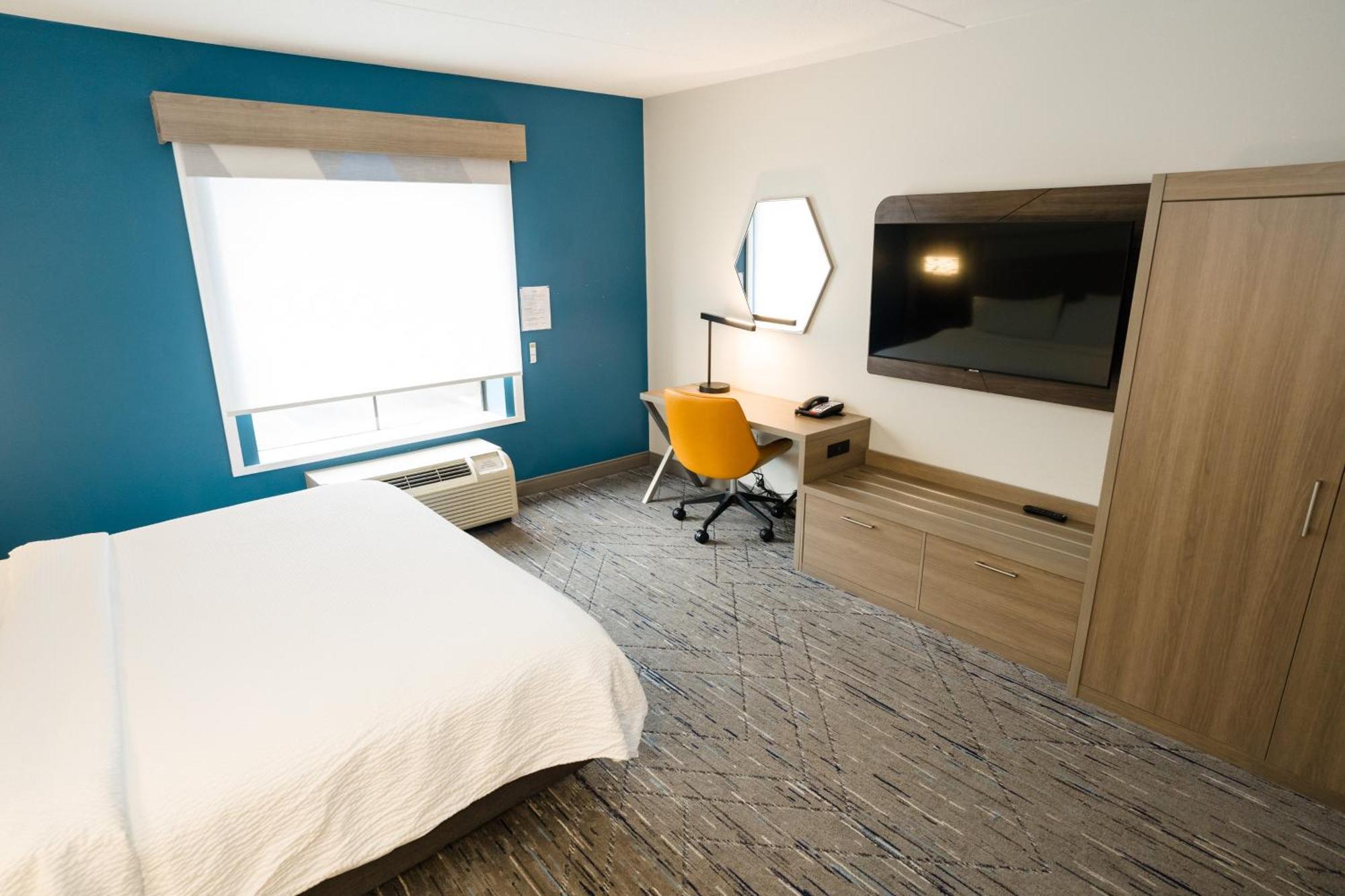 Hotel Express & East-sevierville By Ihg