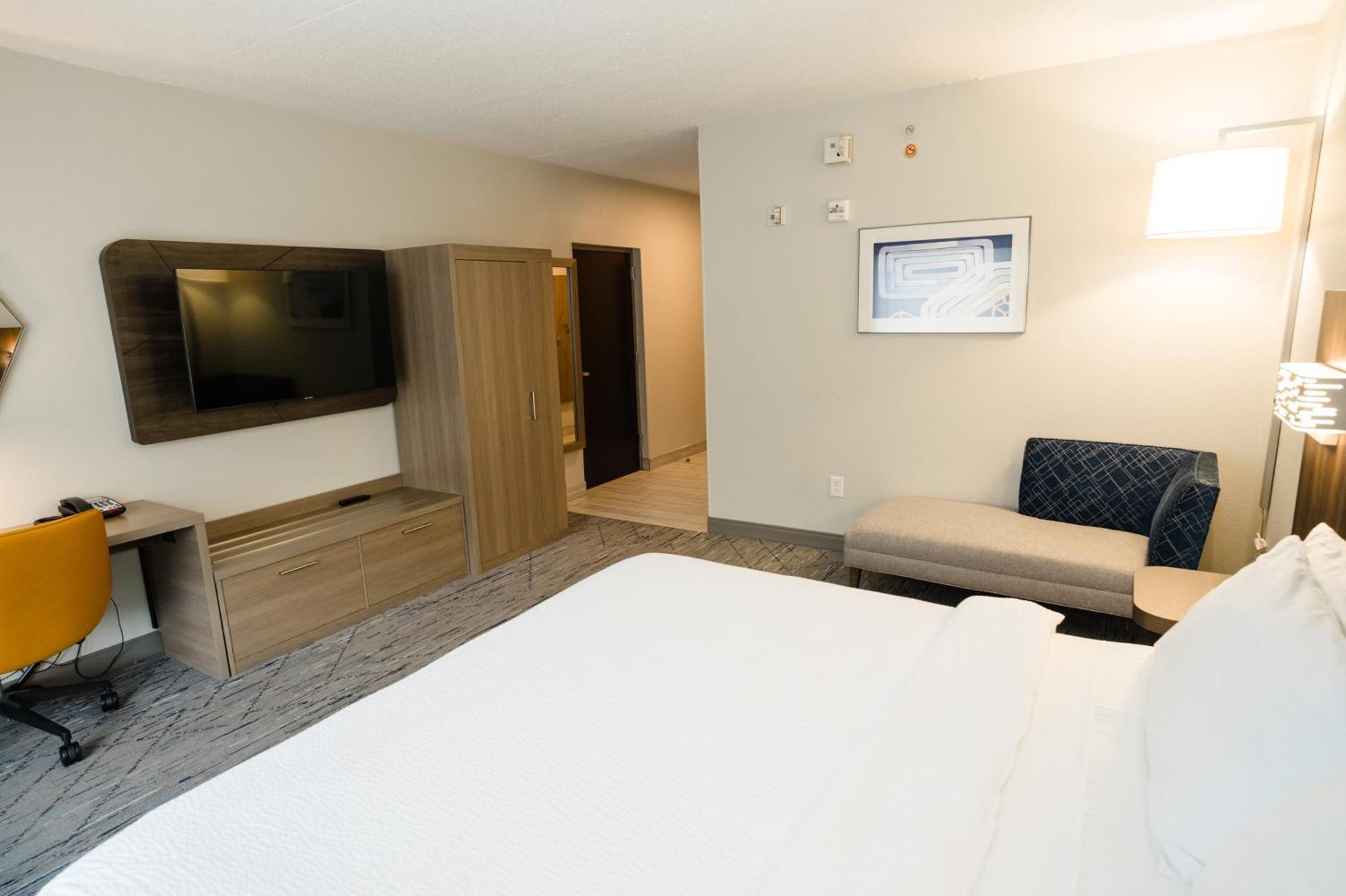 Express & East-sevierville By Ihg