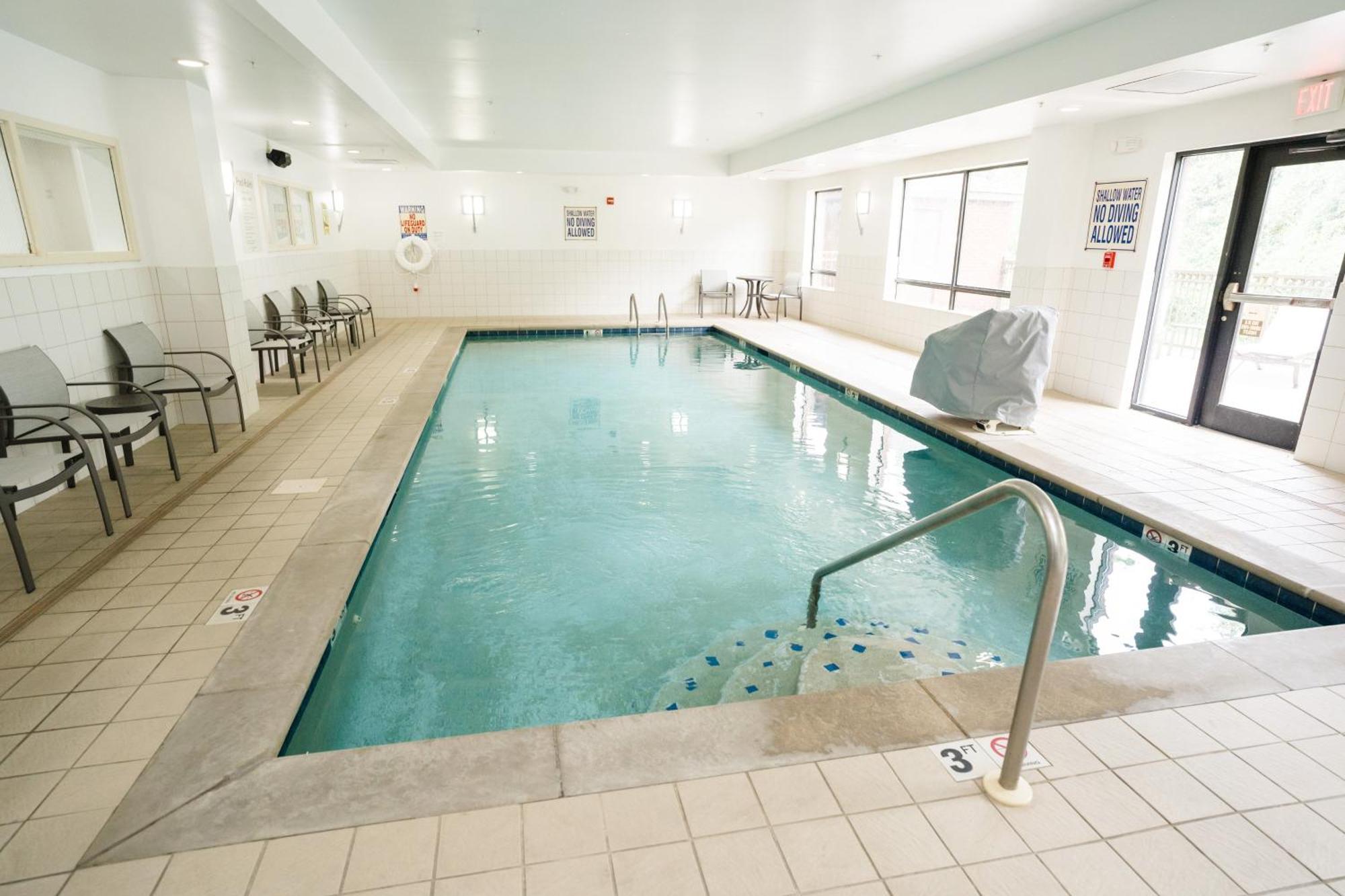Hotel Express & East-sevierville By Ihg